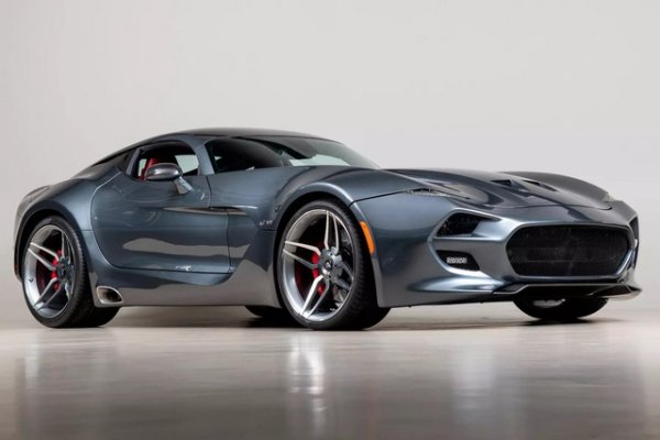 Компанията VLF се ражда от фалита на Fisker Design, въпреки че идеята на индустриалеца Гилбърт Виляреал, бившият шеф от General Motors - Боб Луц и дизайнерът Хенрик Фискер също има много проблеми. Екстериорът на Force 1 е проектиран от Хенрик Фискер, известен с работата си по дизайна на BMW Z8 r Aston Martin DB 9. Force 1 има много от основните дизайнерски характеристики на други американски спортни автомобили и по-специално Dodge Viper, с който споделя основното шаси.